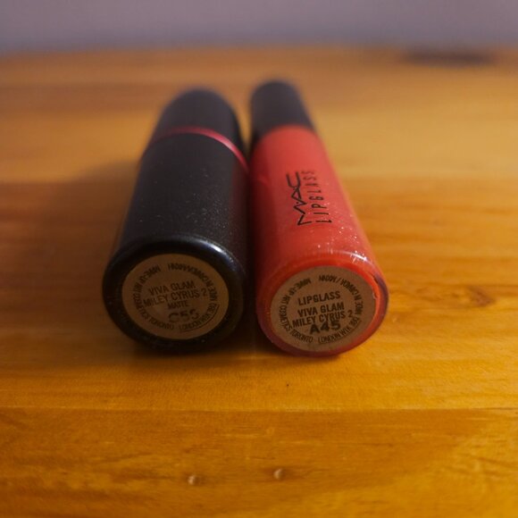 MAC Viva Glam Miley Cyrus 2 Lipstick and Lipglass - Picture 4 of 4